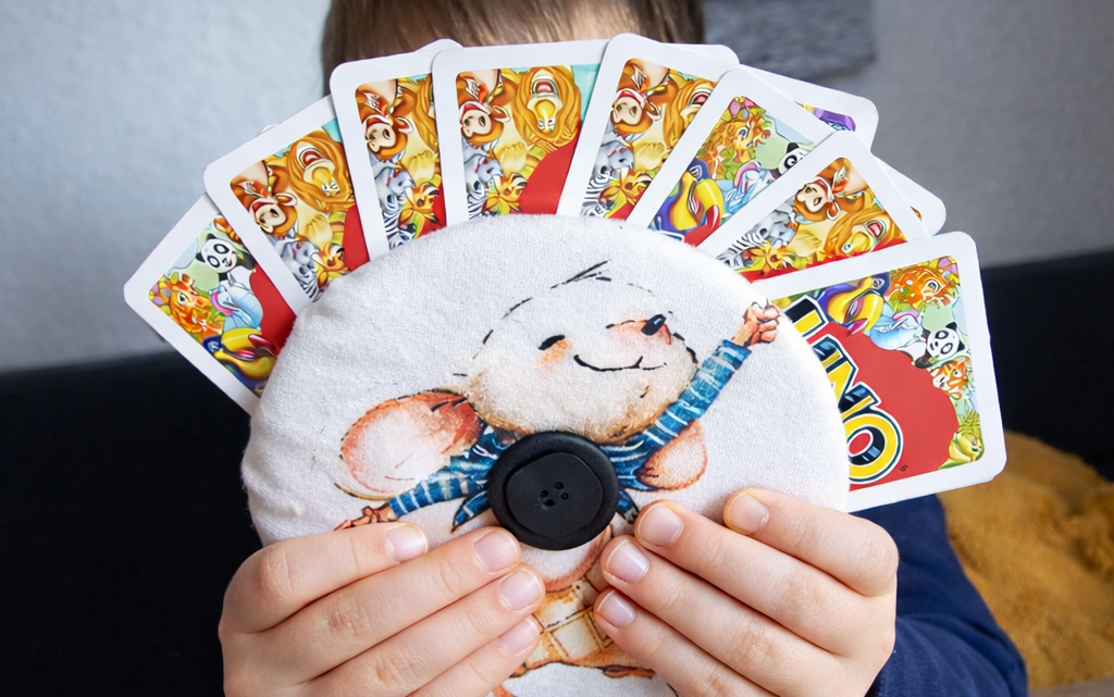 DIY Kartenhalter aus alten CDs – Perfekt für Kinder, Senioren & Menschen mit Einschränkungen