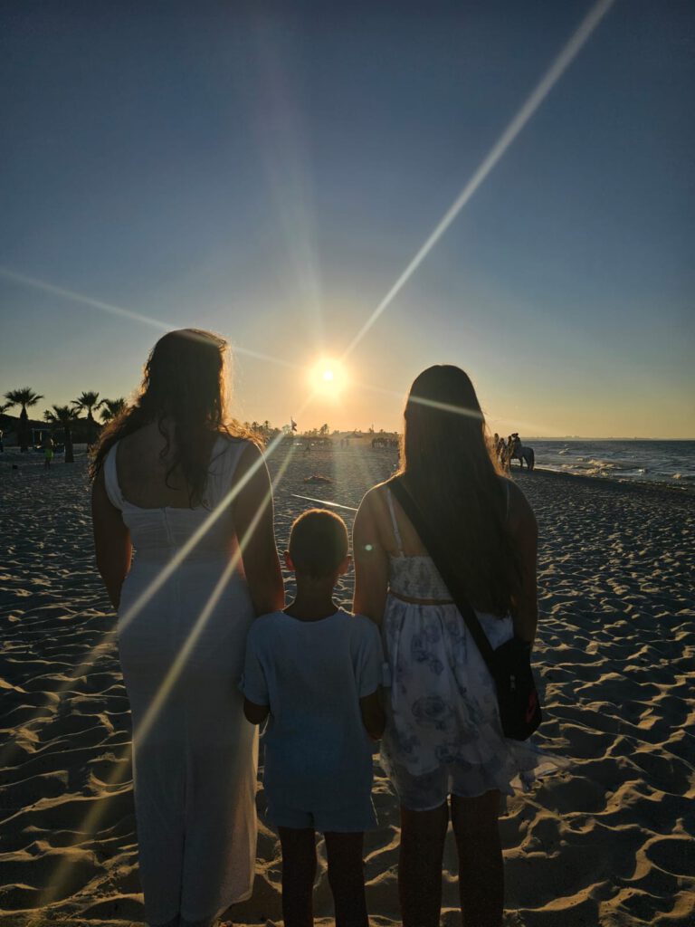 Sahara Beach AquaPark Tunesien – persönliche Eindrücke von unserem Familienurlaub mit fünf Kindern. Aquapark, Pools, Strand, Meer, Animation, Colour Party und Reitstall im All Inclusive Familienhotel in Monastir.